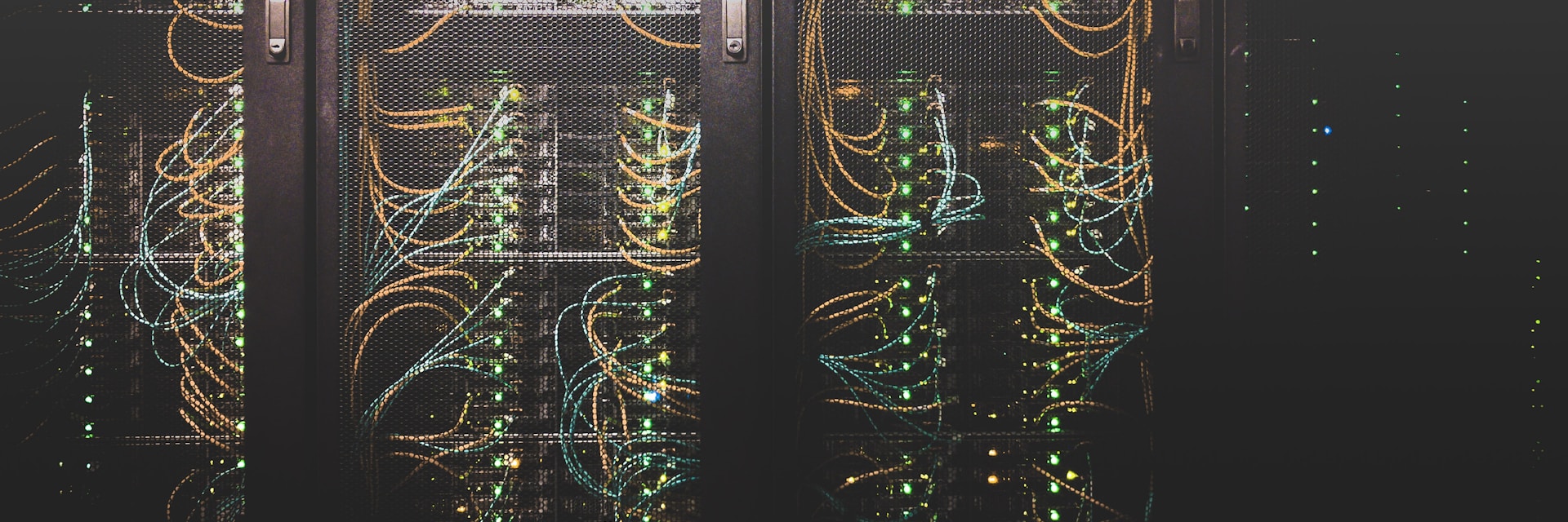 Manage DNS and domain settings on reliable servers